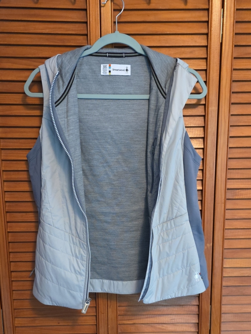 NWOT Smartwool Women's Light Gray Quilted Hooded Vest with Heathered Inner